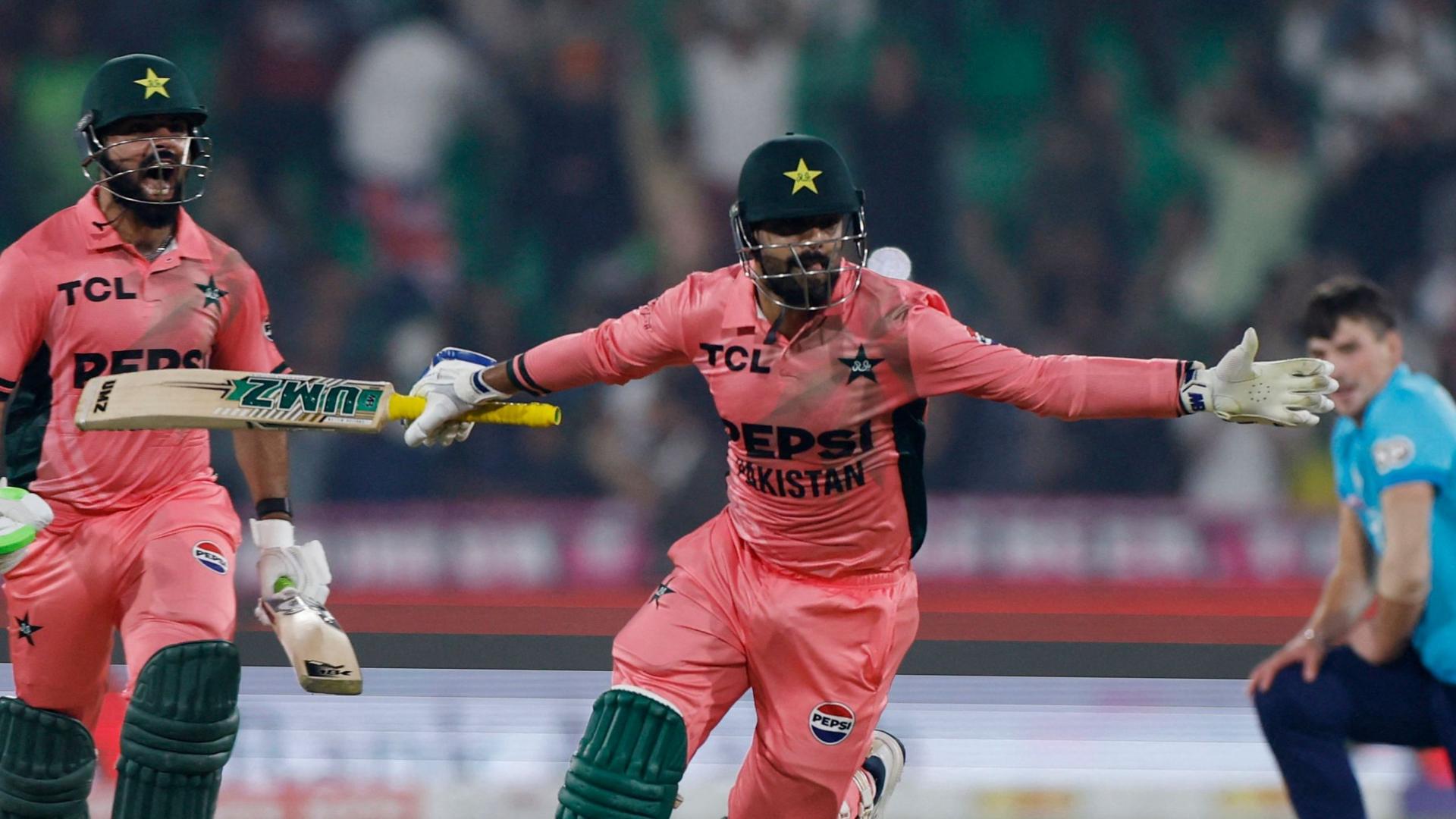 England lose to Pakistan after improbable last-wic