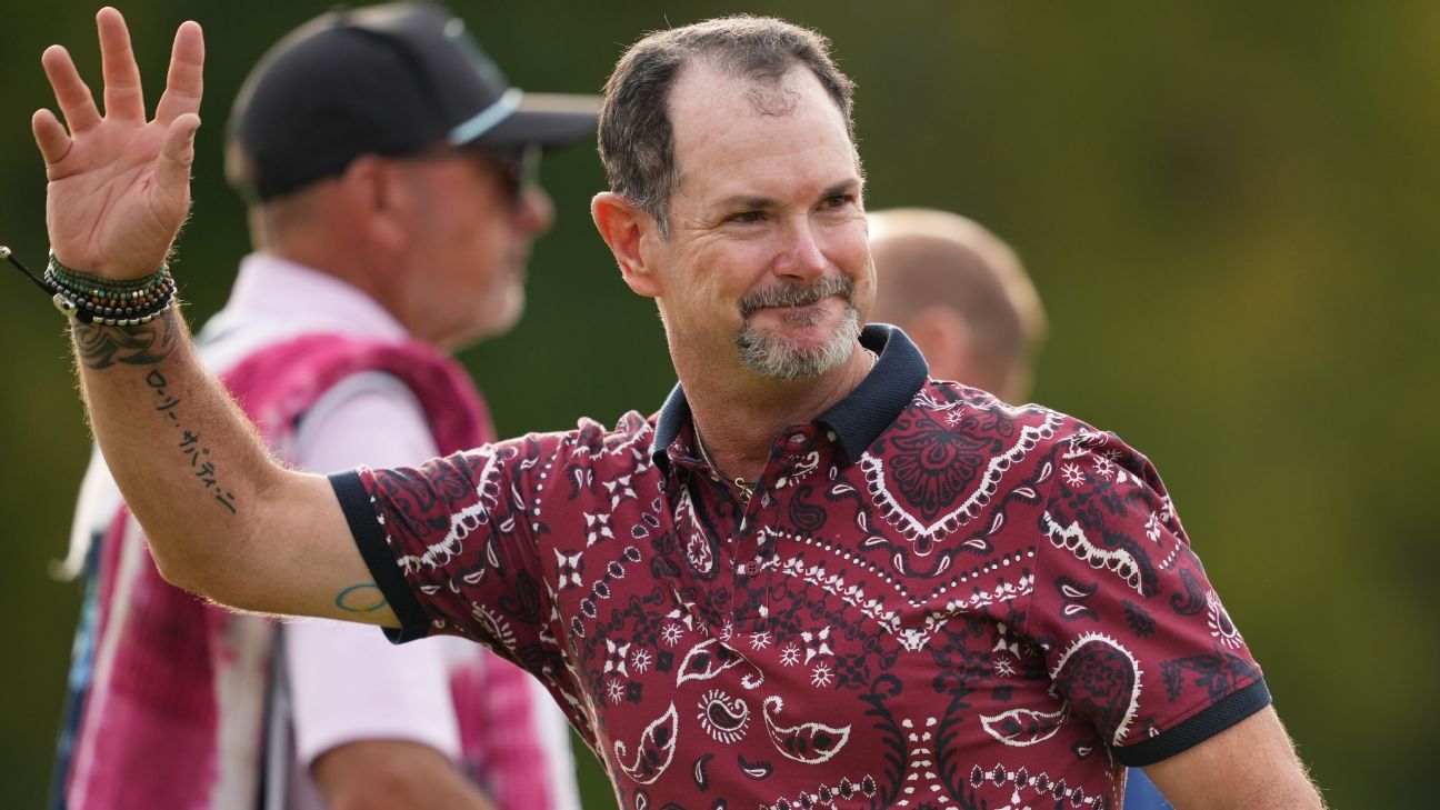Sabbatini has blazing finish for 62 to win 1st Cha
