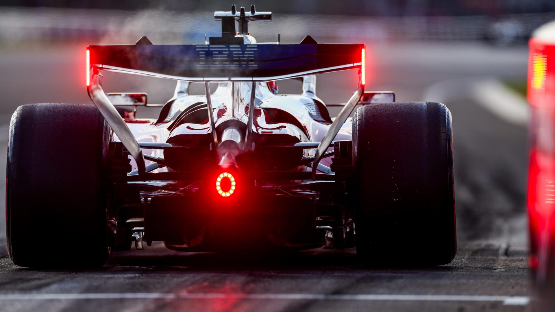 Simpler, cheaper hybrid V8s proposed for next F1 r